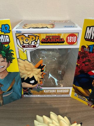 Funko Pop Bakugo 1810 + Manga MHA Vol. 1 & 42
