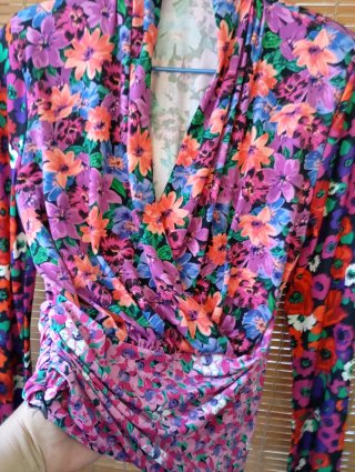 Blusa floral multicolor talla única
