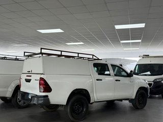 Toyota Hilux Doble Cabina 2.4 150D 4x4 GX