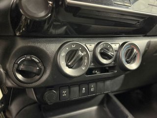 Toyota Hilux Doble Cabina 2.4 150D 4x4 GX