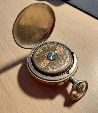 Orologi da tasca vintage HEBDOMAS e MEDANA
