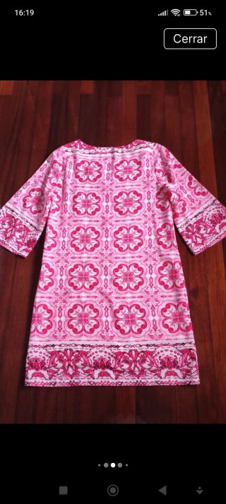 Vestido rosa fucsia estampado