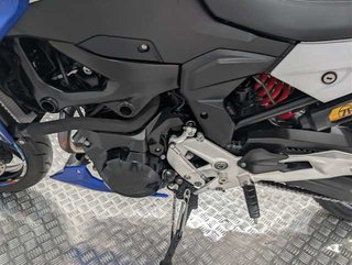BMW Motorrad F 900 R A2