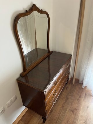 COMODA VINTAGE de madera con espejo clásico
