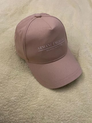 Vendo Gorra Armani Exchange Beige NUEVA