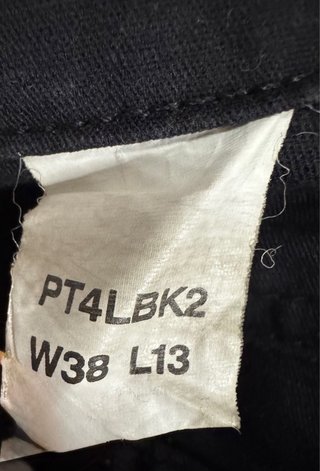 Pantalón corto negro