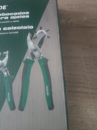 Set Sacabocados y Alicate para Ojales Parkside