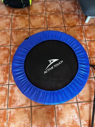 Mini trampolín fitness con barra