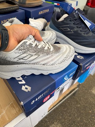 Scarpe da ginnastica Lotto grigie e bianche