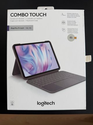 Logitech Combo Touch iPad Pro 11” M4