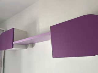 Estantería Morada y Blanca