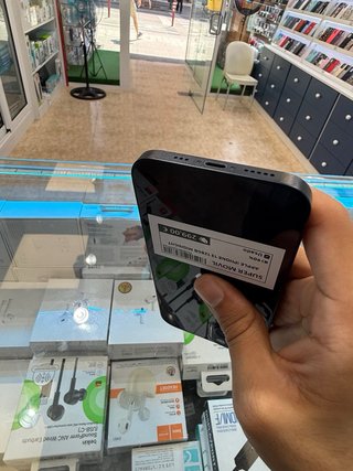 iPhone 13 128GB Midnight