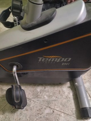 Bicicleta Estática Tempo Fitness 8901