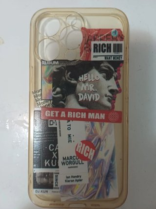Funda móvil iPhone 13 pro con diseño collage
