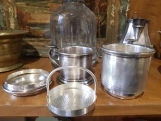 Antigua cafetera baño de plata y sello de origen
