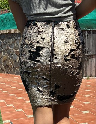 Falda Stradivarius lentejuelas