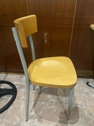 Lote 5 Sillas Madera y Metal