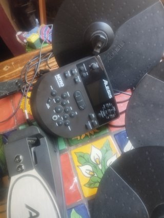 Módulo Batería Electrónica Alesis Nitro