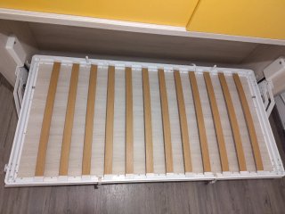 Cama abatible con armarios