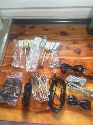 Lote filtros y cables telefónicos