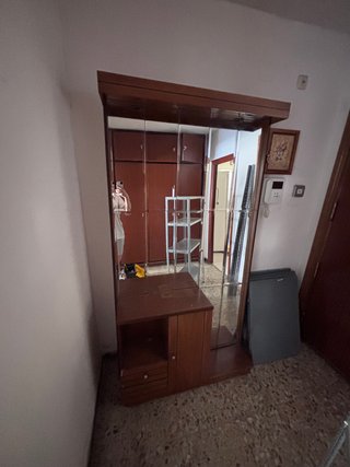 Mueble recibidor madera y cristal