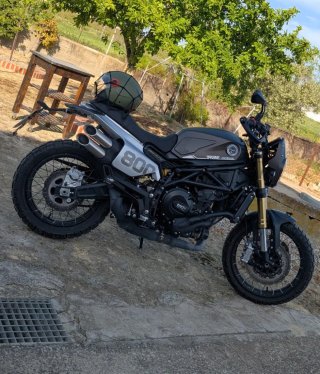 Benelli Leoncino 800 Trail A2