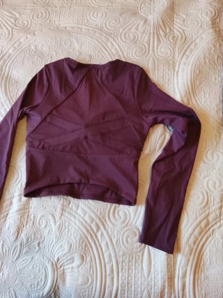Camiseta manga larga morada mujer