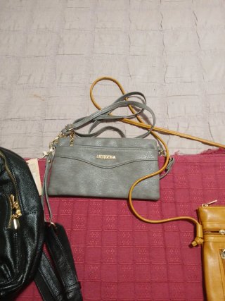 Lote 4 bolsos por 15€, uno 5€
