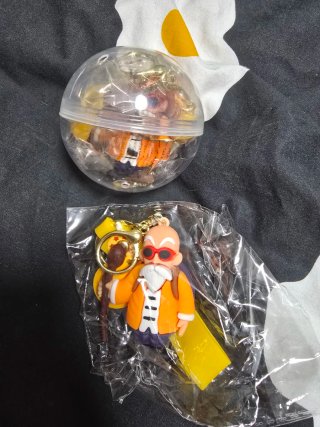 Gachapones llavero y figura Dragon Ball