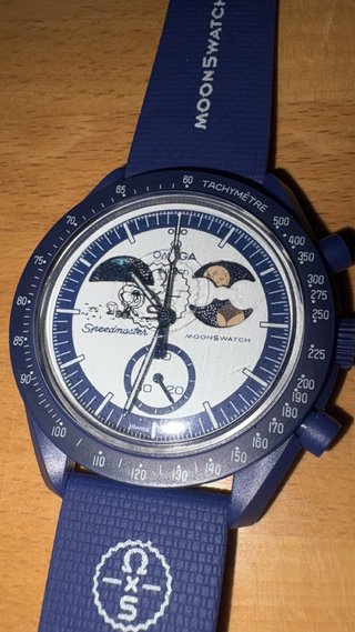 Omega x Swatch Mission to Earthphase Moonshine Gol