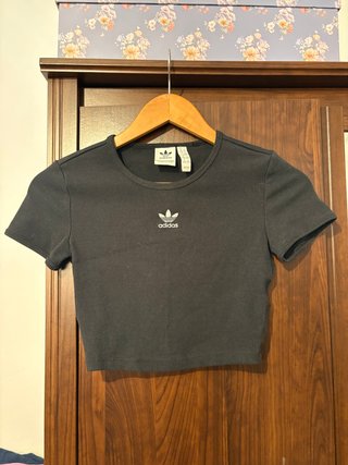 Camiseta Adidas Crop Top Negra Mujer