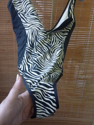 Bañador mujer cebra con cremallera
