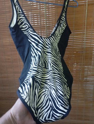 Bañador mujer cebra con cremallera