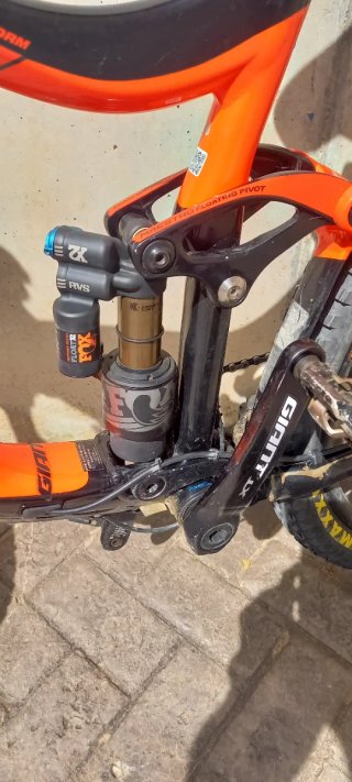 Bicicleta Giant Reign