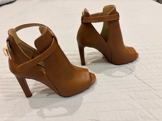 Michael Kors Botines Cuero Tacón Abierto