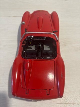 Ferrari 250 Testa Rossa Bburago 1:18