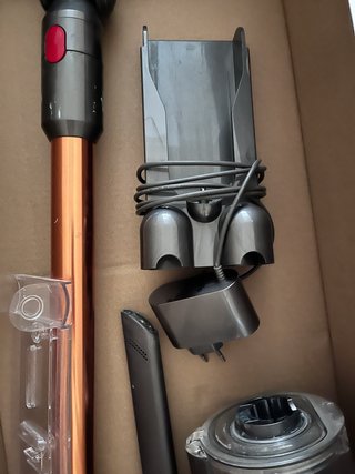 Aspirapolvere Dyson V10