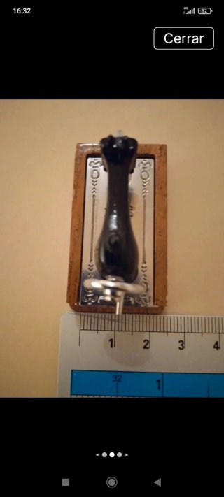Réplica Máquina Coser Miniatura Madera
