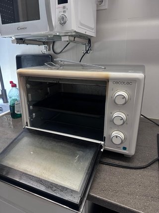Horno Eléctrico Cecotec con Accesorios
