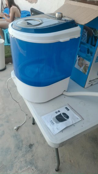 Lavadora portátil camping 2kg 180w.