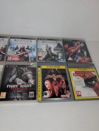 Lotto 10 Giochi PS3: Assassin's Creed, GT5, GoW