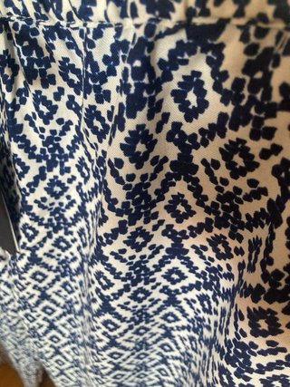 Pantalón ancho. Cortefiel Estampado