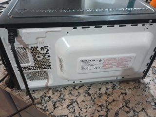 Microondas Taurus Compacto 700W 20L