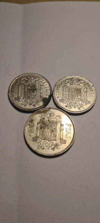 Lote 3 monedas: Franco y Carlos I
