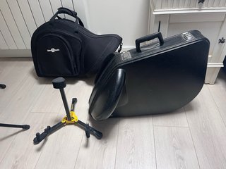 Trompa Doble Yamaha YHR-567 - Como Nueva
