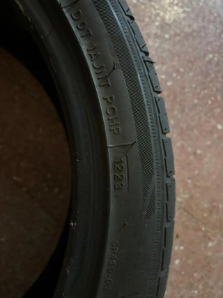 Neumático 225/40 R18 92W