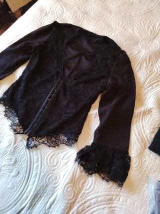 Blusa gótica mujer manga larga encaje