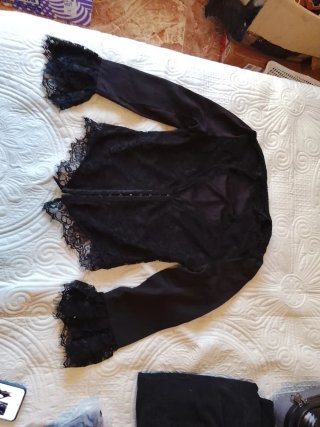 Blusa gótica mujer manga larga encaje