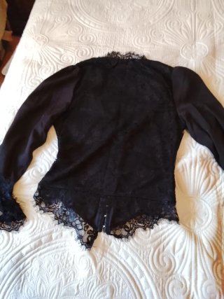 Blusa gótica mujer manga larga encaje