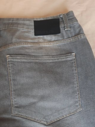 Pantalón gris DEMIN CO